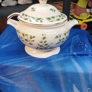 Holly Holiday Soup Tureen with Ladle
